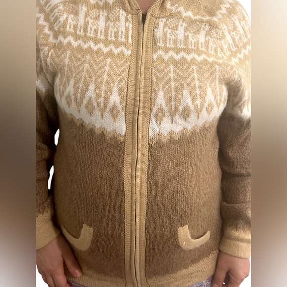 Alpaca Unisex-Adult Sweater Size LG  Pullover Hooded - Picture 2 of 10